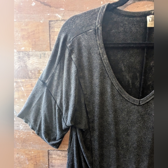 New Never Worn Sew In Love Stonewashed Black Tunic - Picture 2 of 15